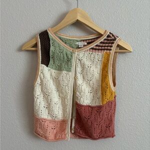 American Eagle XS colorful sweater vest